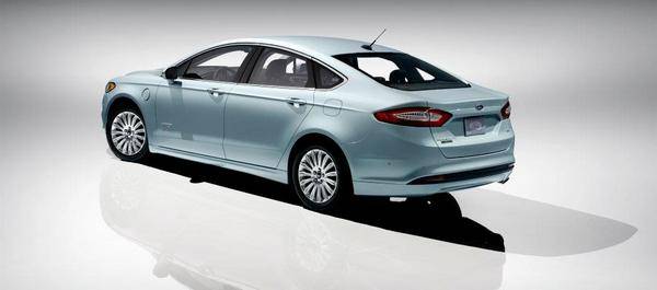 ford-mondeo-2013-5 ford-mondeo-2013-5