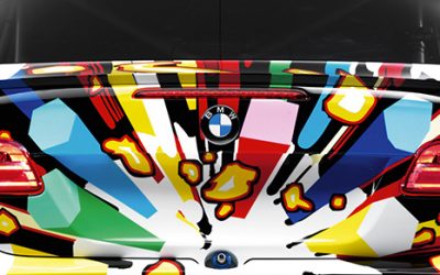 La BMW Art Car de Jeff Koons présentée au Centre Pompidou