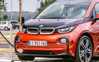 BMW i élargit son réseau ChargeNow avec l’arrivée des premières bornes de recharge rapide