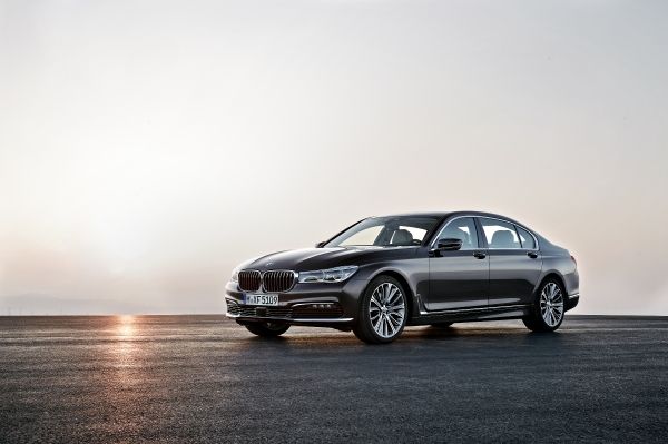 BMW au Salon international de l’Automobile de Francfort 2015  (1)