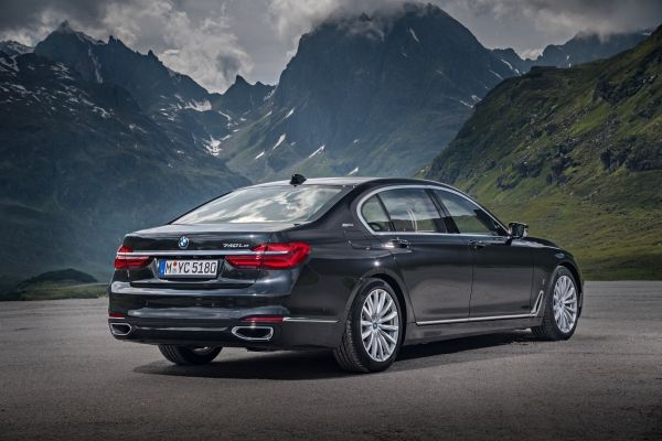Bmw 7 v12