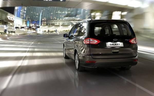 Ford-Galaxy-2015- (18)