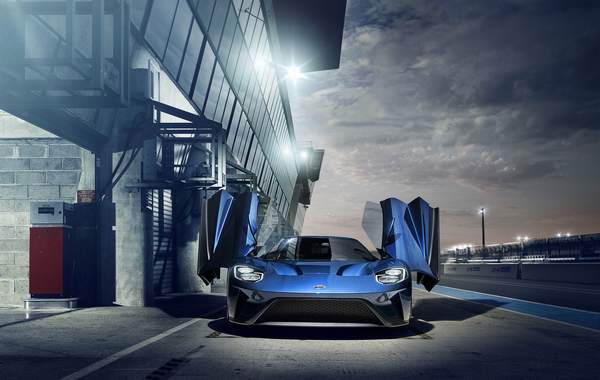Ford GT (1)