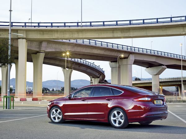 Nouvelle Ford MONDEO 2014- (3)