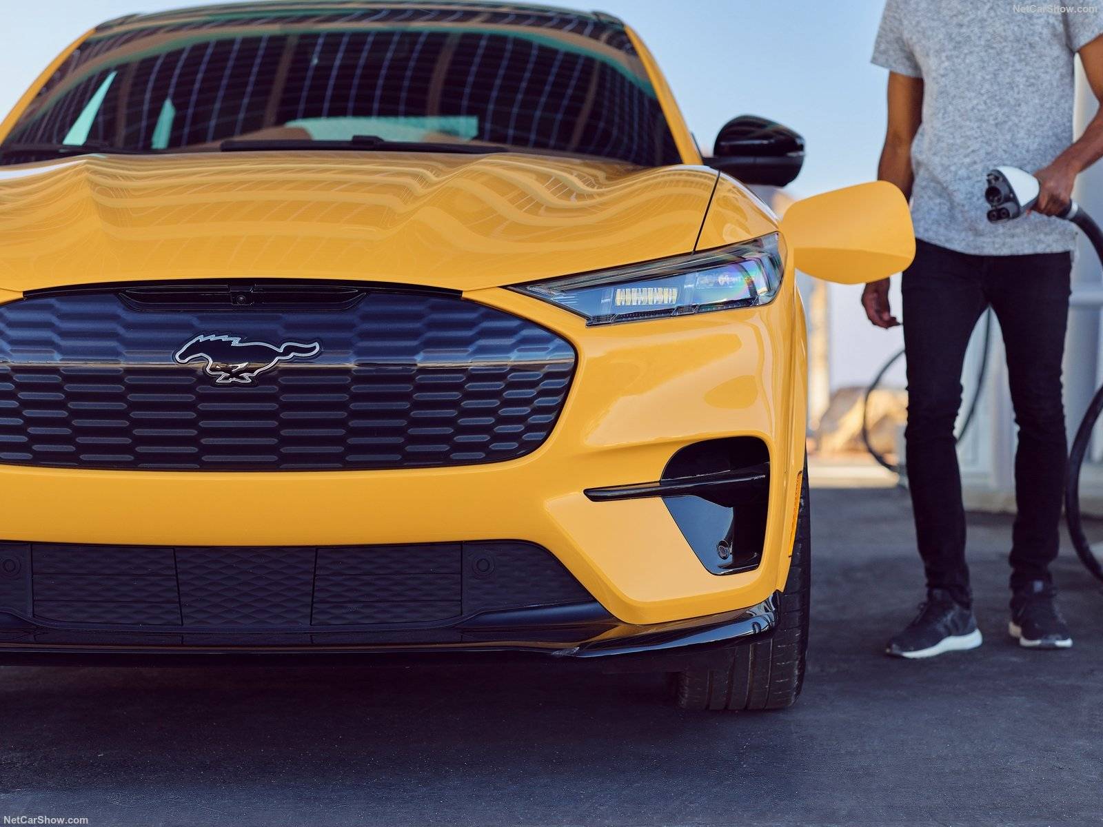 Ford-Mustang_Mach-E_GT-2021-1600-69