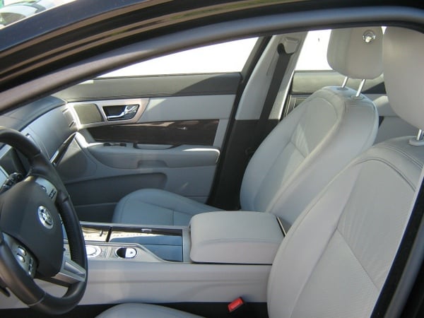 jaguar-xf-modele-luxe-premium-v6-3l-diesel