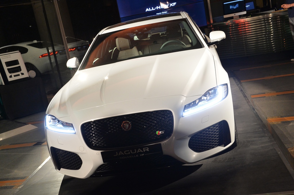 Jaguar XF