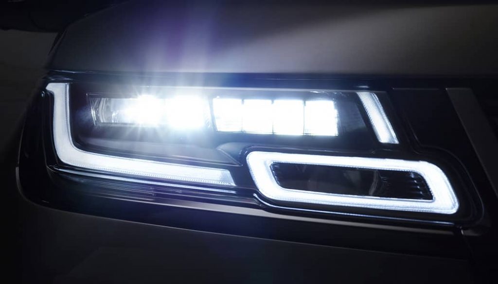 Range Rover Velar 2021 : charismatique, performant et élégant 5 phares led range rover velar 2021