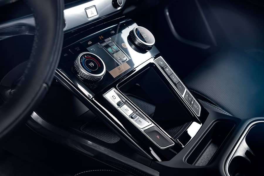 Jaguar I-Pace : le SUV 100% électrique signé Jaguar 7 technologie jaguar i pace Jaguar I-Pace : le SUV 100% électrique signé Jaguar 2 technologie jaguar i pace