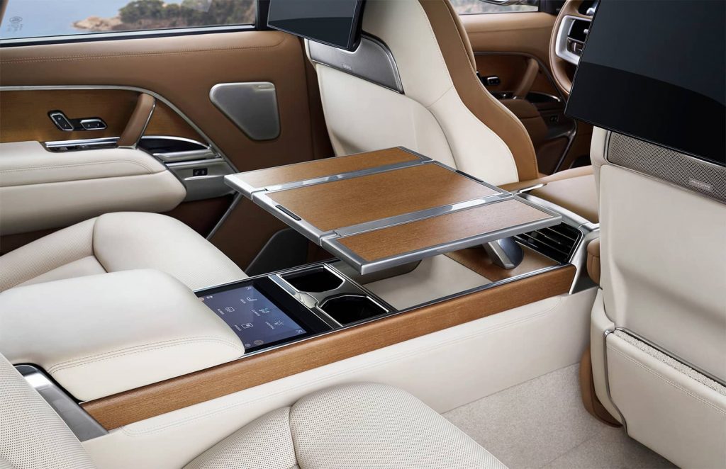 Range Rover SV : encore plus de luxe et de personnalisation (2024) 12 range rover sv signature