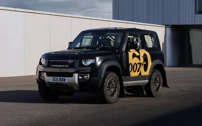 Land Rover fête les 60 ans de James Bond avec un Defender de rallye