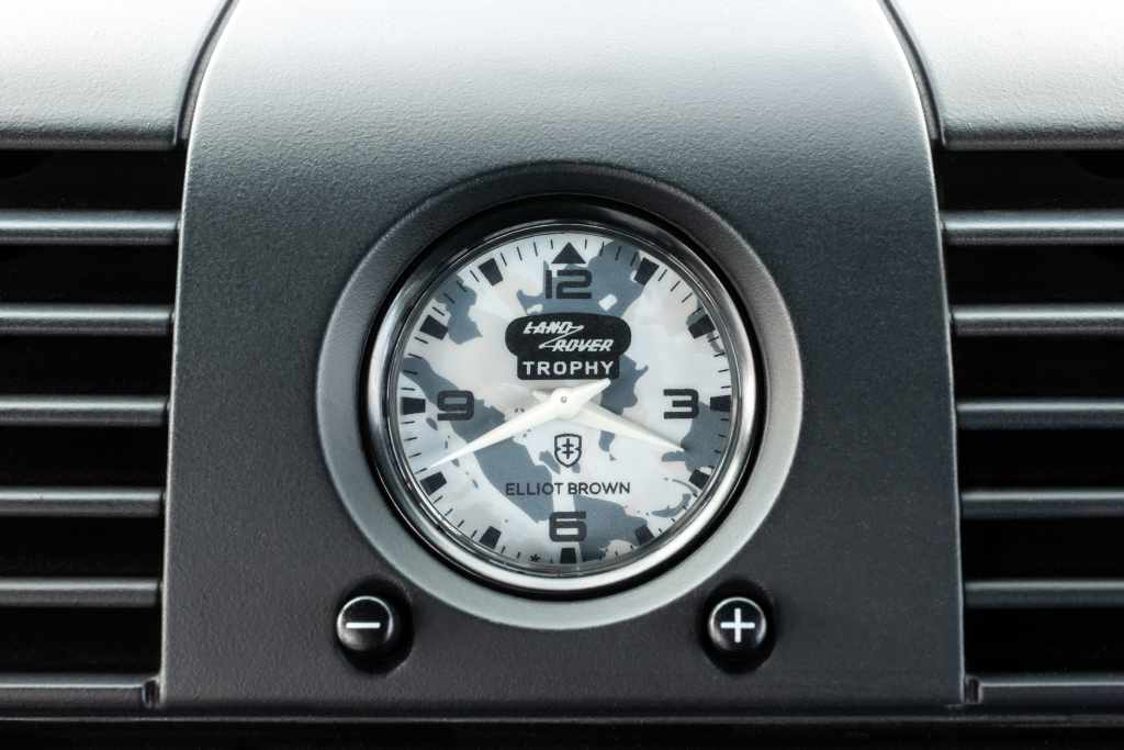 Defender Works V8 Trophy : une série limitée créée par Land Rover Classic 2 defender works V8 trophy version 2022 Defender Works V8 Trophy : une série limitée créée par Land Rover Classic 2 defender works V8 trophy version 2022