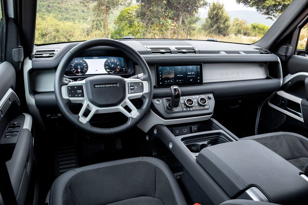 Aides à la conduite Land Rover : 17 technologies à découvrir 1 vehicules land rover aide a la conduite