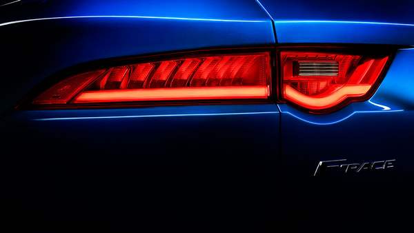 NOUVELLE JAGUAR F-PACE 5