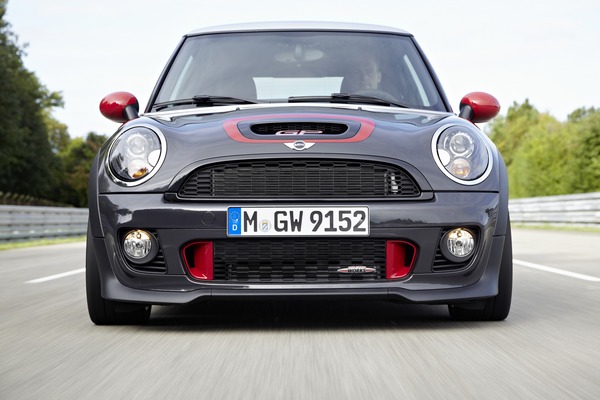 Classic mini works rallye voiture disque avant gardes.