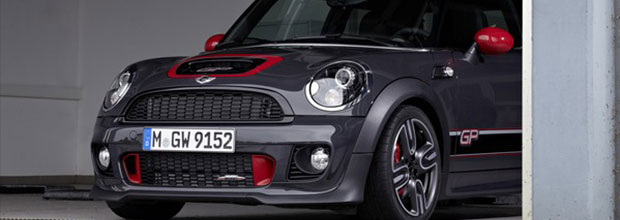 Classic mini works rallye voiture disque avant gardes.