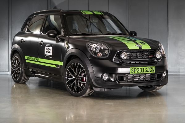 MINI John Cooper Works Countryman ALL4 Dakar Winner 2013 (2)