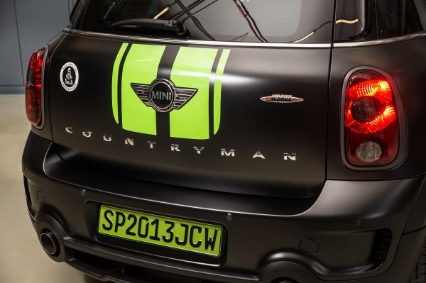 MINI John Cooper Works Countryman ALL4 Dakar Winner 2013 (3)