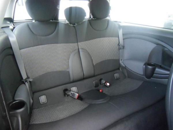 MINI Clubman Cooper D (6)