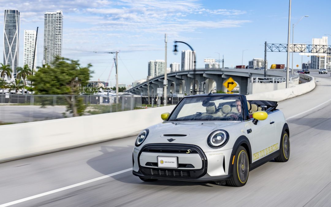 MINI Cooper SE Cabrio : le plaisir électrifié à ciel ouvert de demain.