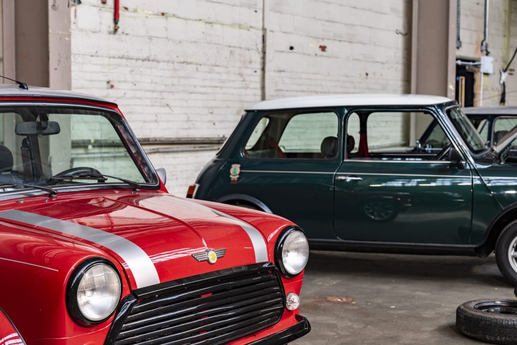 En 65 ans, une évolution du design MINI remarquable : de l’icône britannique au design contemporain.