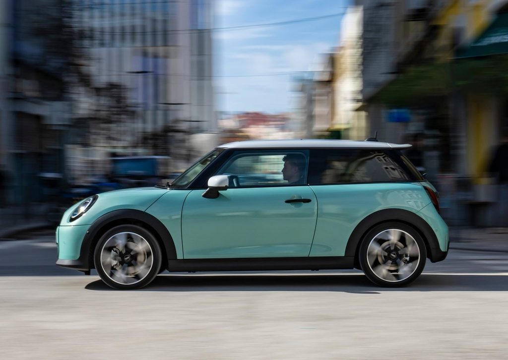 MINI Cooper 3 portes, un choix idéal pour un jeune conducteur
