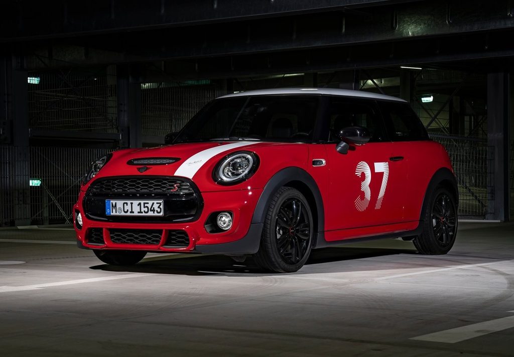 MINI Paddy Hopkirk Edition une des éditions limitées MINI qui rend hommage au sport automobile. 